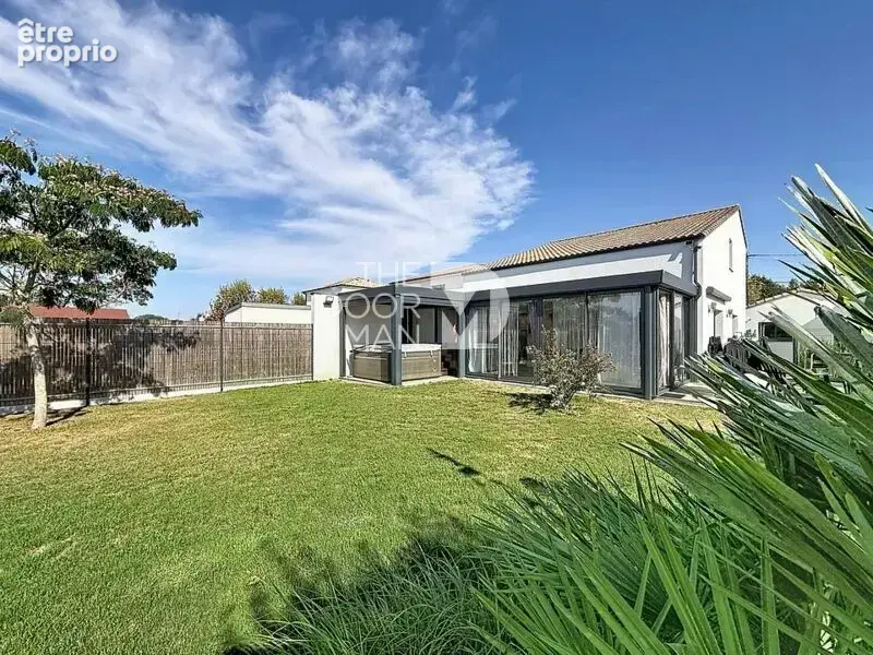 Maison à LES SORINIERES
