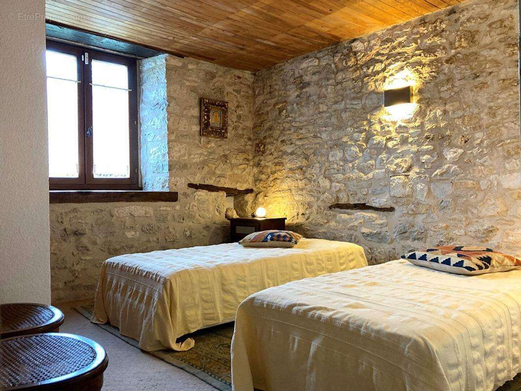 Maison à LALBENQUE