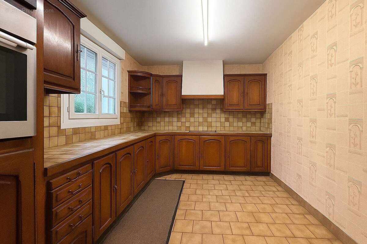 Maison à MINIAC-MORVAN