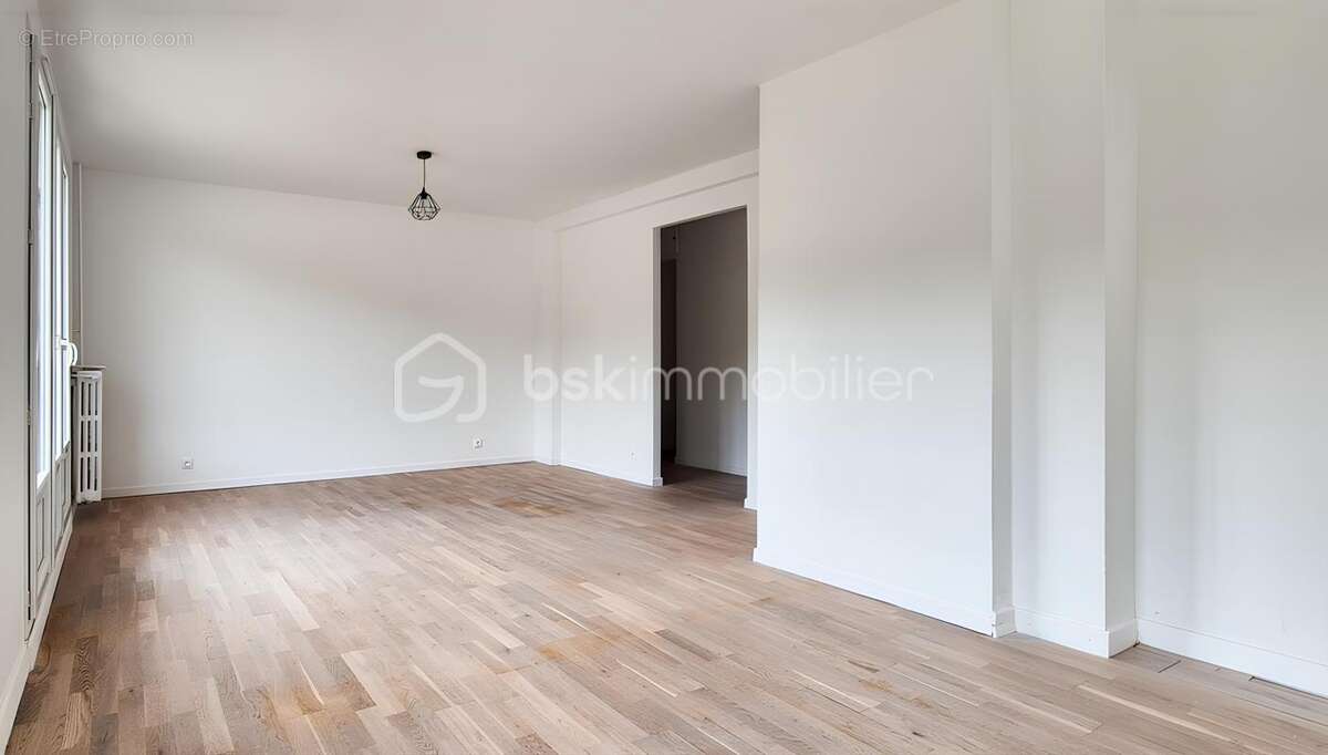 Appartement à EPINAY-SUR-ORGE