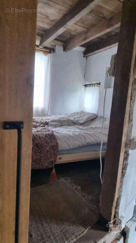 Maison à THENAILLES