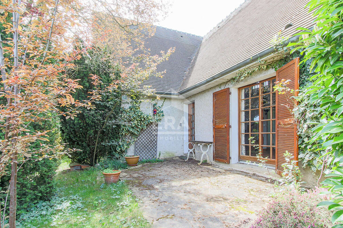 Maison à BEYNES