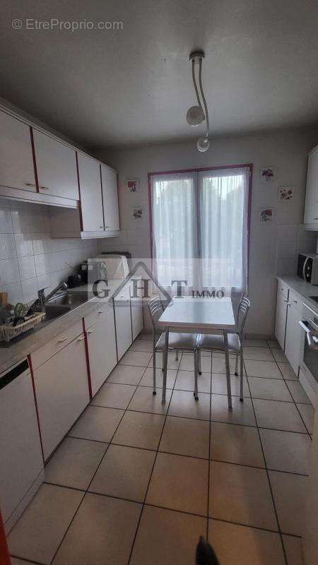 Commerce à SAINT-OUEN-L&#039;AUMONE