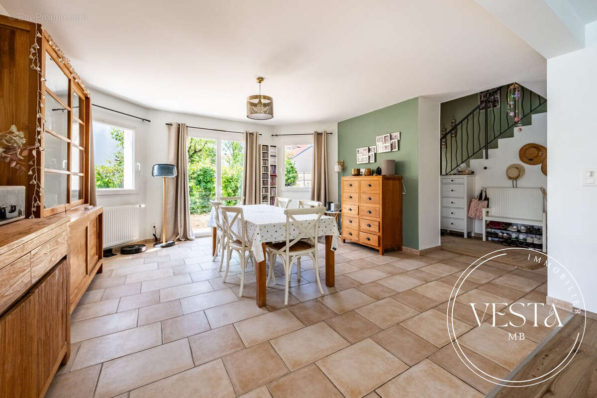 Maison 158 m² à Dijon  - photo 9
