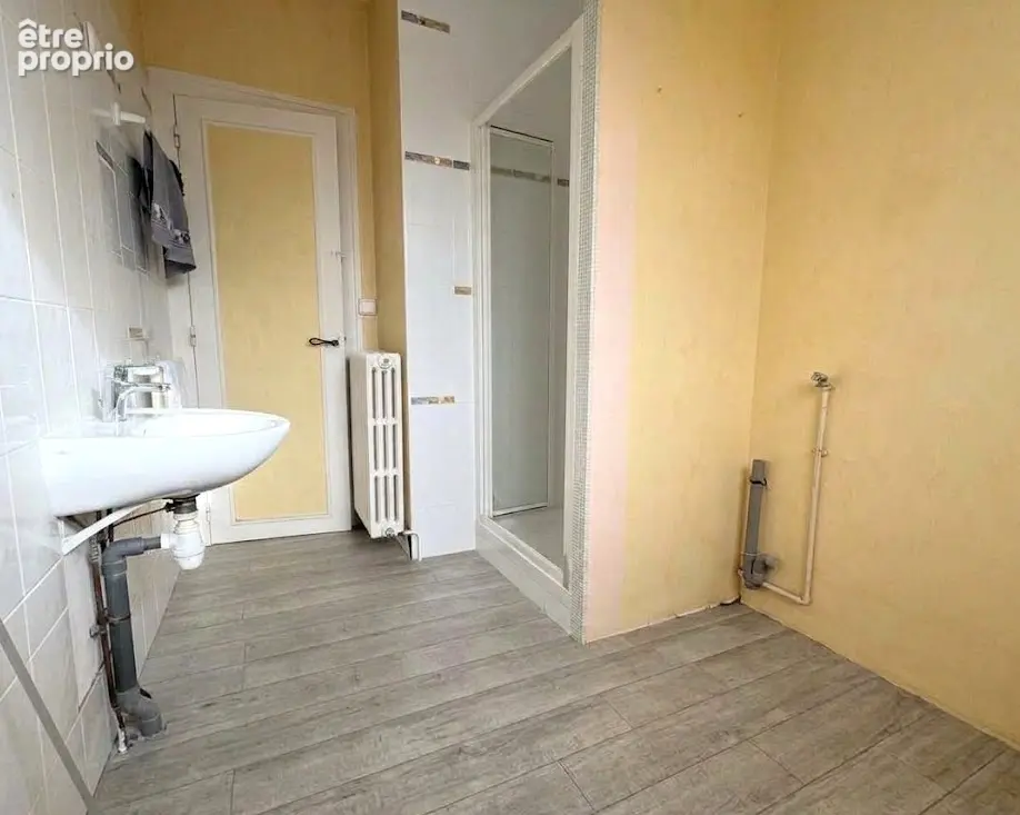 Une maison familiale à deux pas du bourg de VEIGNE - photo 6