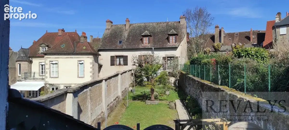 AUTUN 71400 Centre-ville Propriété de caractère 10 pièces 6 chambres Jardins clos et garage - photo 2