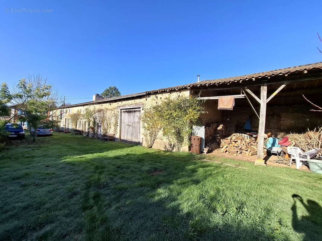 Maison à SAUZE-VAUSSAIS