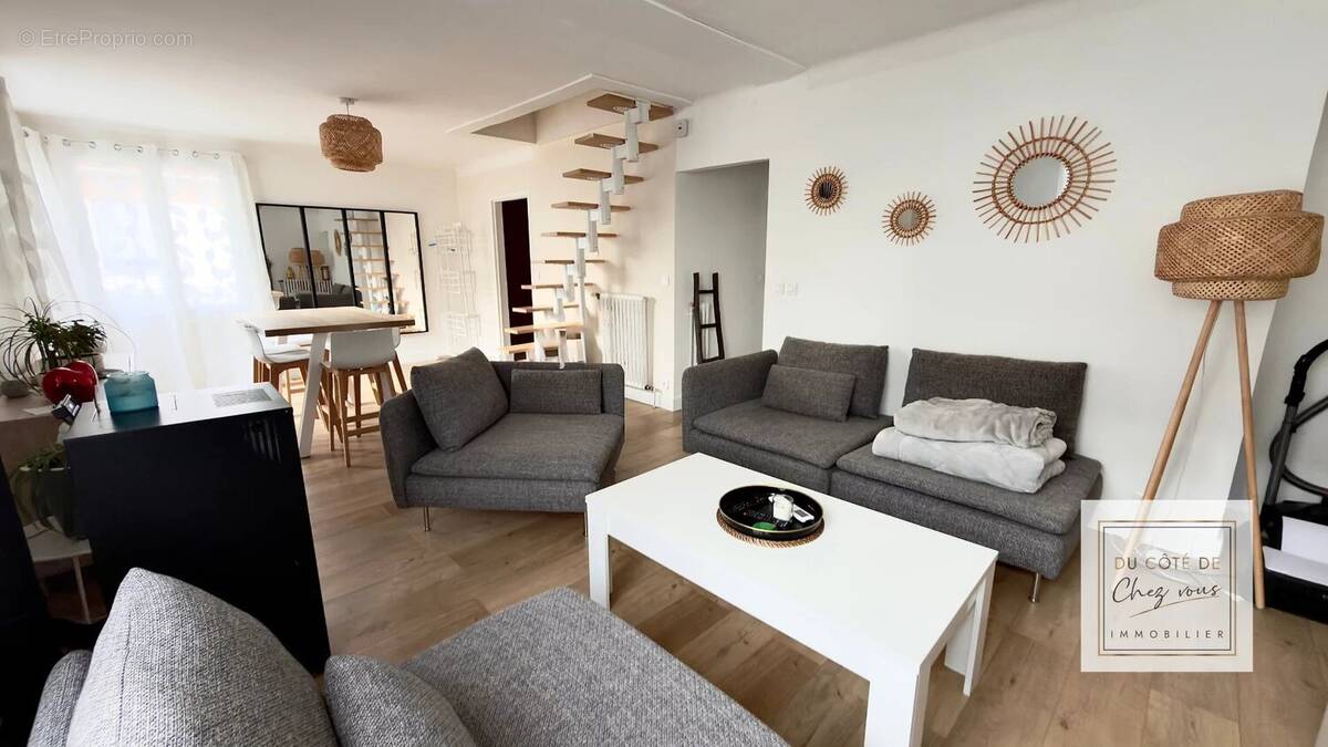 Maison à SAINTE-SAVINE