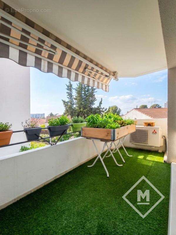 Appartement à MARSEILLE-9E