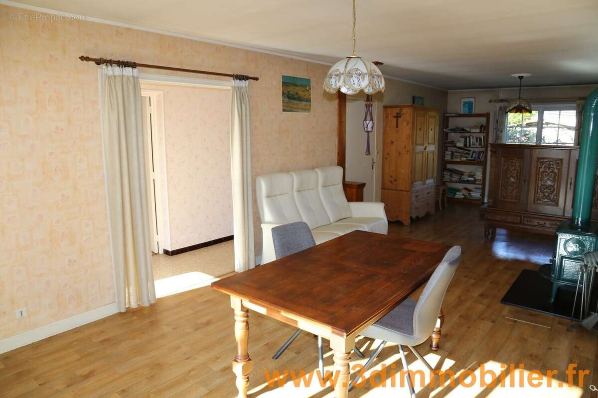 Maison à VILLEVIEUX