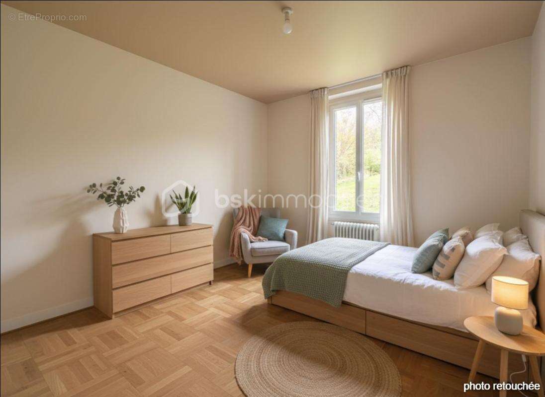 Maison à EGRISELLES-LE-BOCAGE