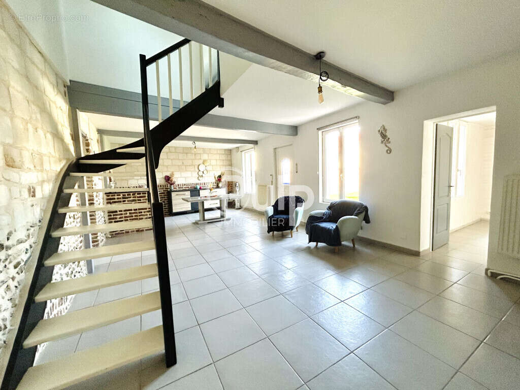Maison à CAUCHY-A-LA-TOUR