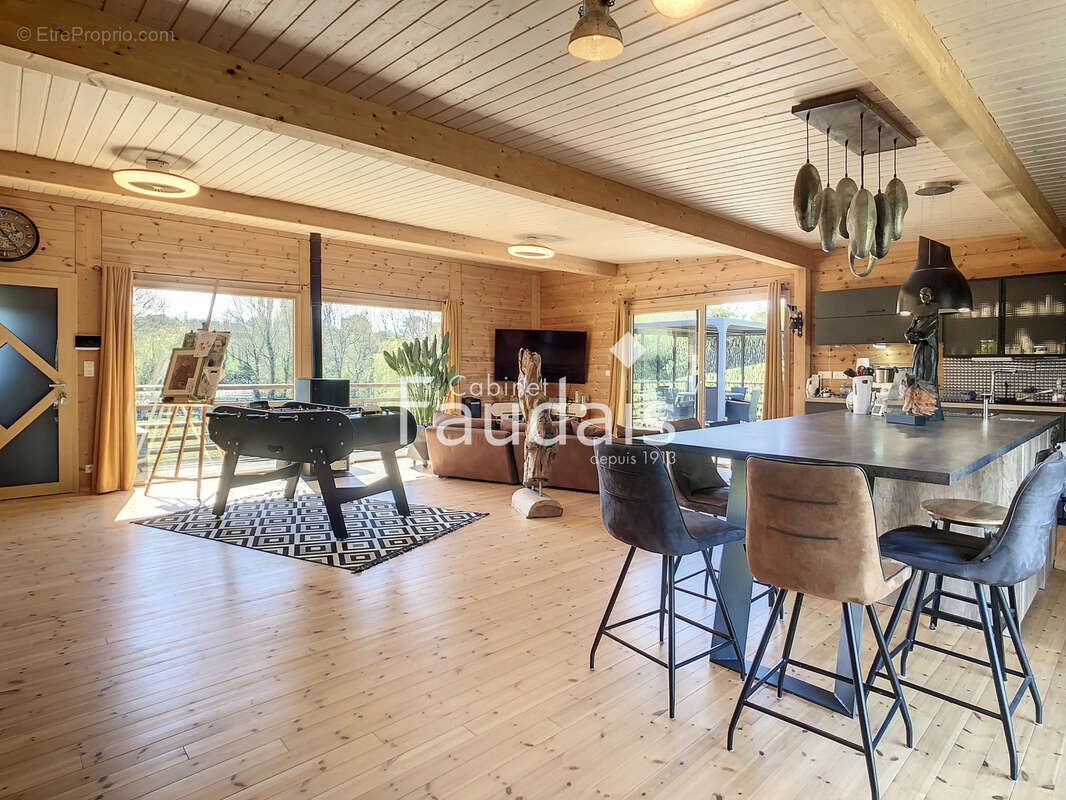 Maison à LA HAYE-D'ECTOT