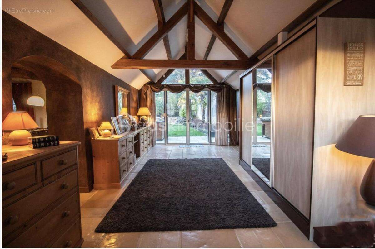 Maison à FAVEROLLES