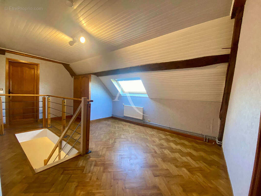 Maison à CONTRES
