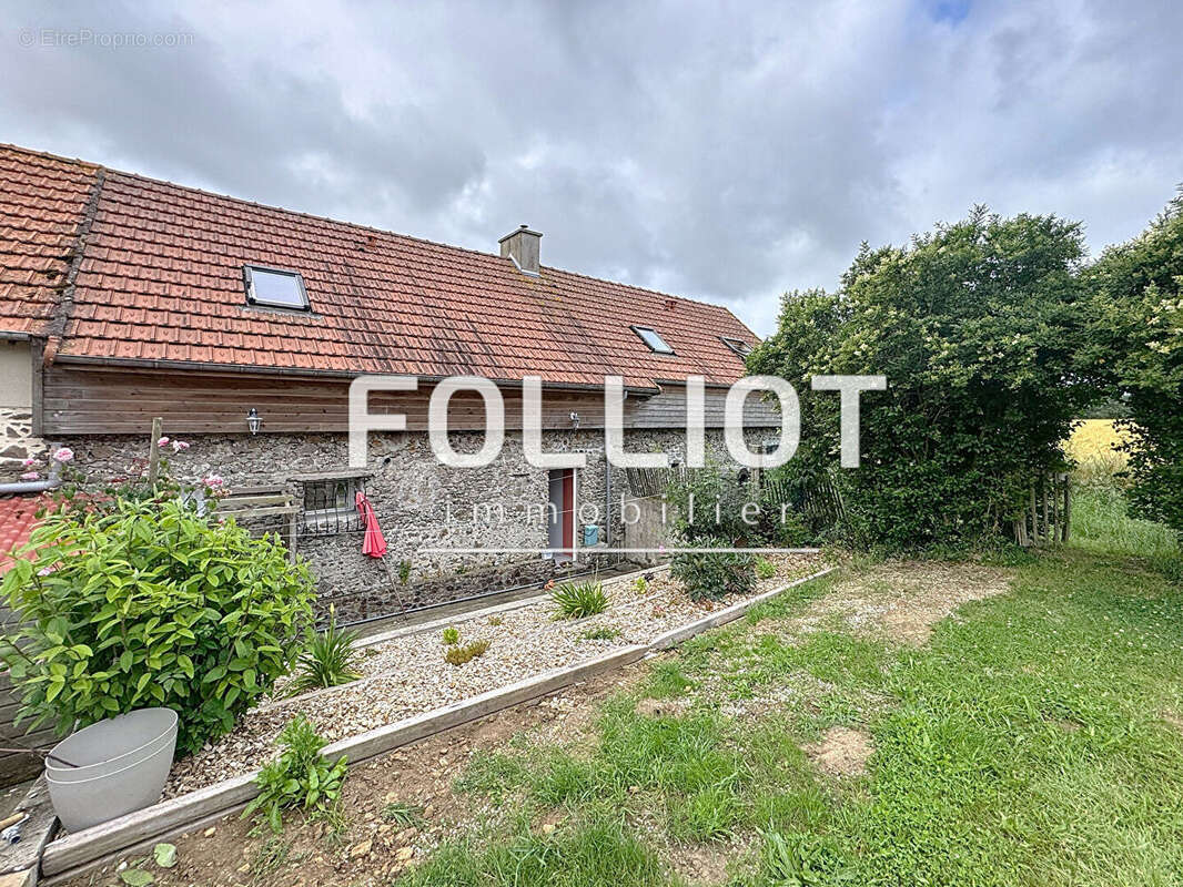 Maison à GOUVILLE-SUR-MER