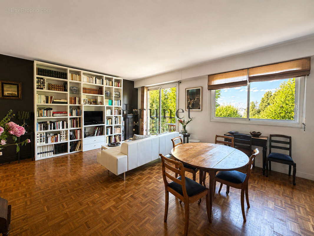 Appartement à SAINT-MAUR-DES-FOSSES