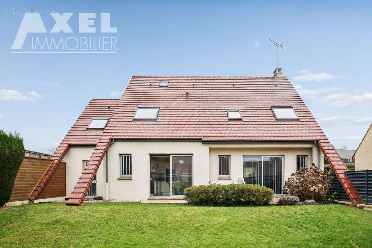 Maison à BOIS-D'ARCY