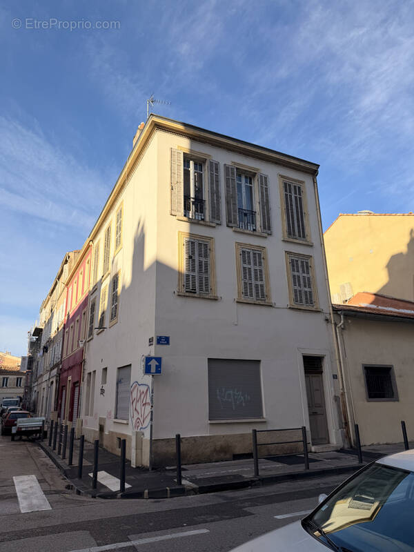 Appartement à MARSEILLE-5E