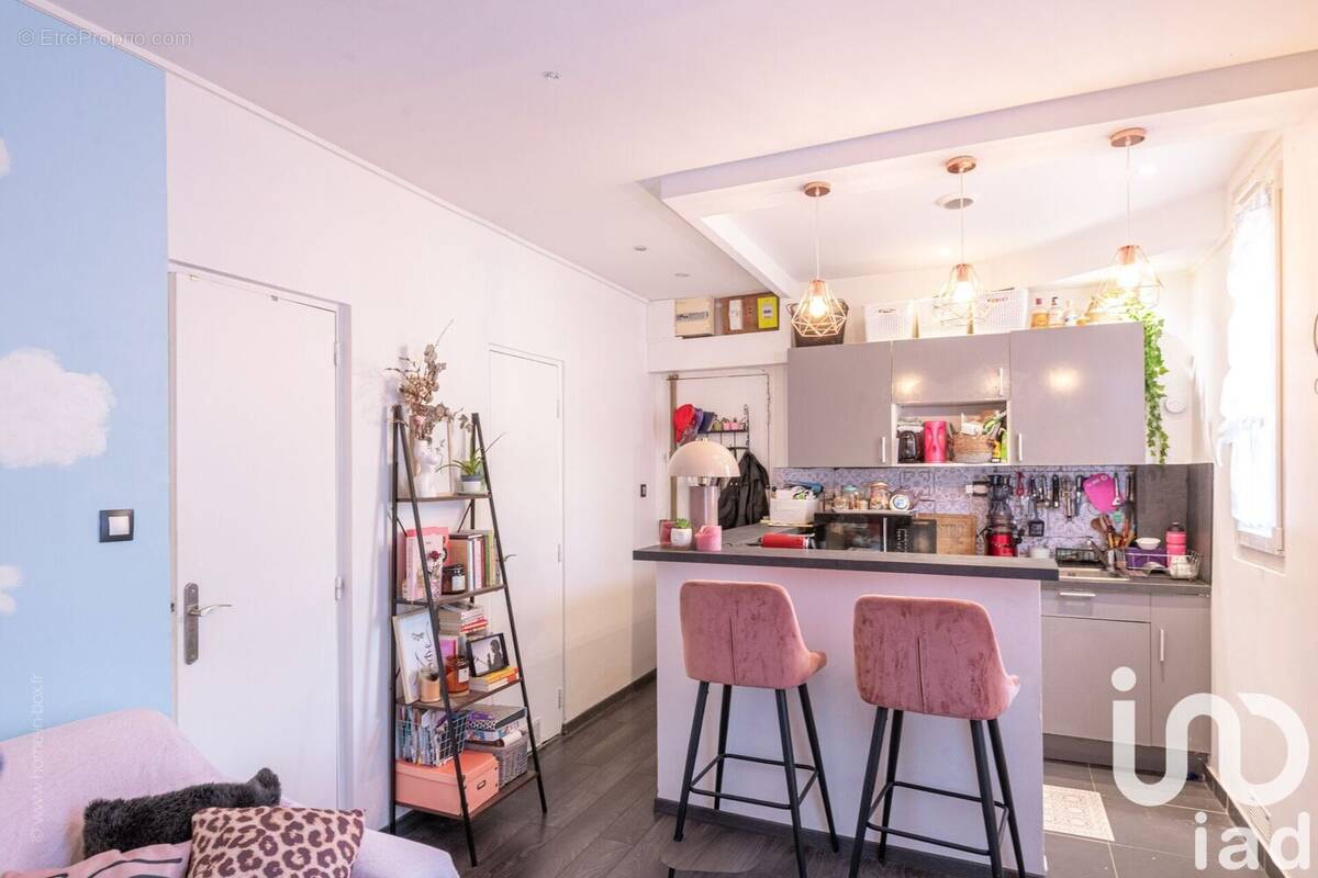 Photo 1 - Appartement à MONTROUGE