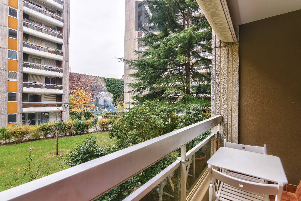 Appartement à PARIS-19E