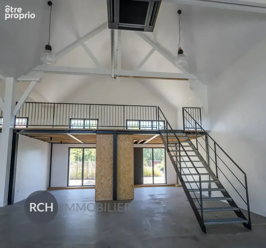 Montfort-l'Amaury - Loft à aménager avec un fort potentiel de valorisation - photo 3
