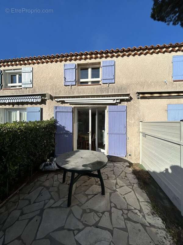 Appartement à COGOLIN