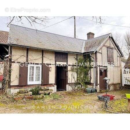 Maison à SAINT-MAURICE-SUR-AVEYRON