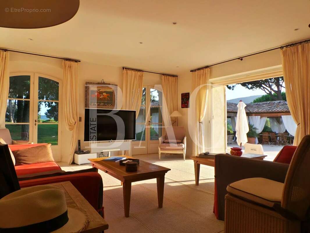 Maison à RAMATUELLE