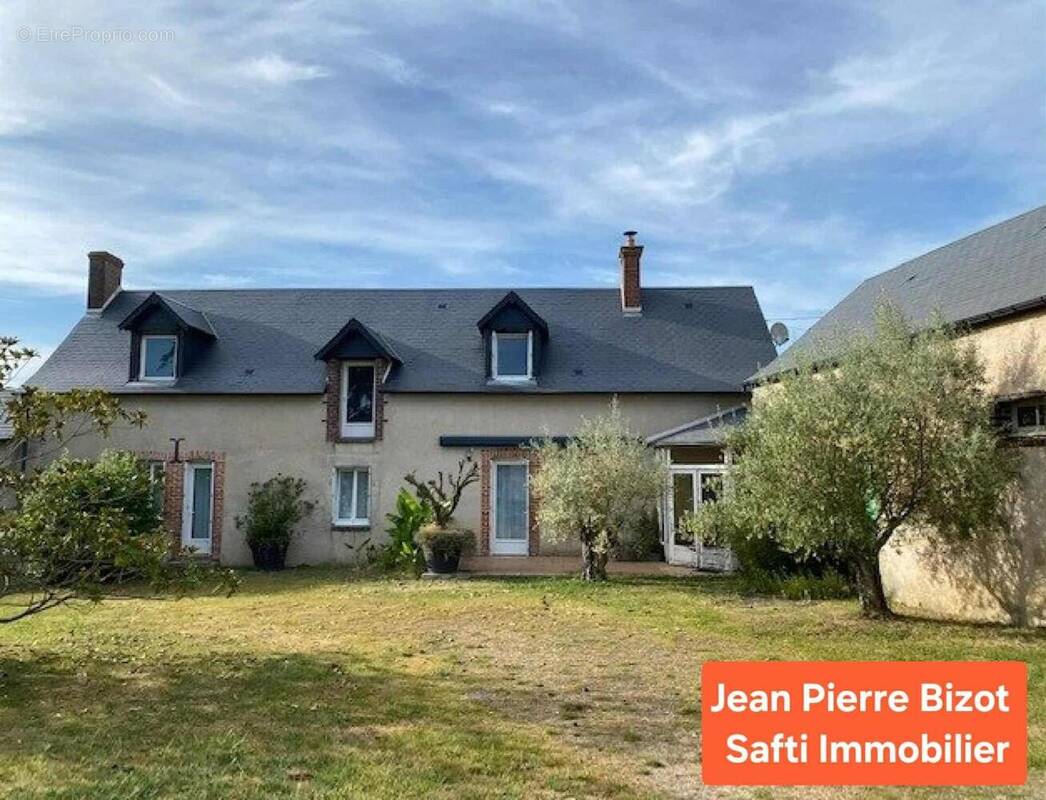 Photo 1 - Maison à LA CHARTRE-SUR-LE-LOIR