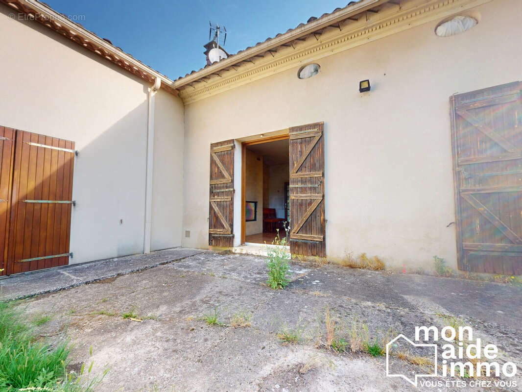 Maison 80 m² à Saint-Caprais-De-Bordeaux  - photo 8