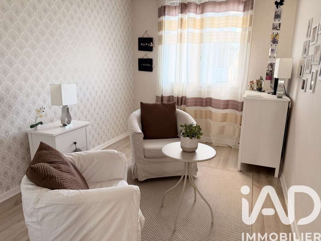 Photo 4 - Appartement à SAINT-JEAN-DE-BRAYE
