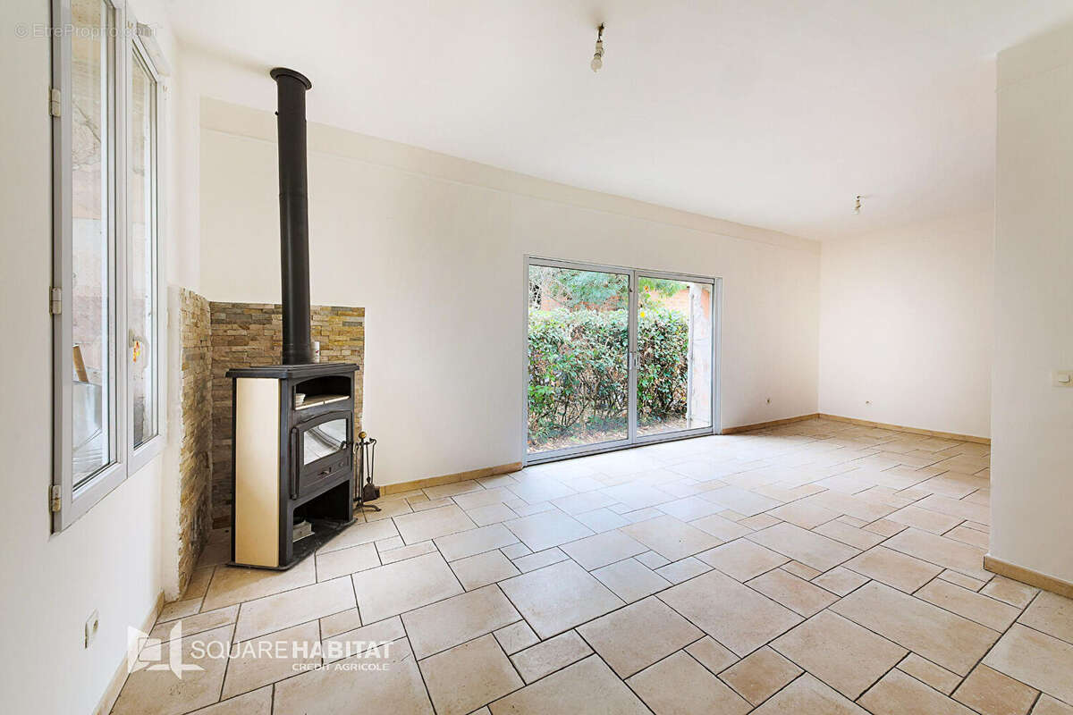 Maison à LABASTIDE-SAINT-PIERRE