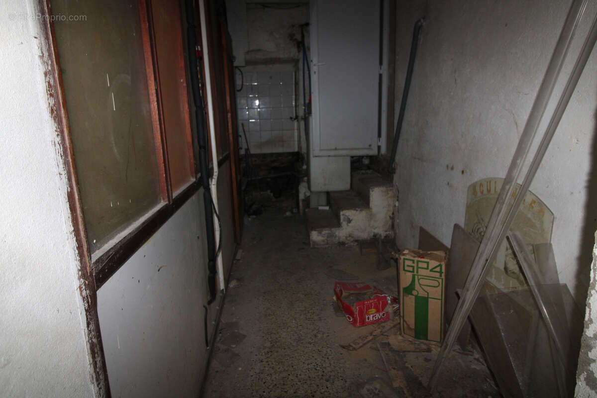 Commerce à SAINT-AMBROIX