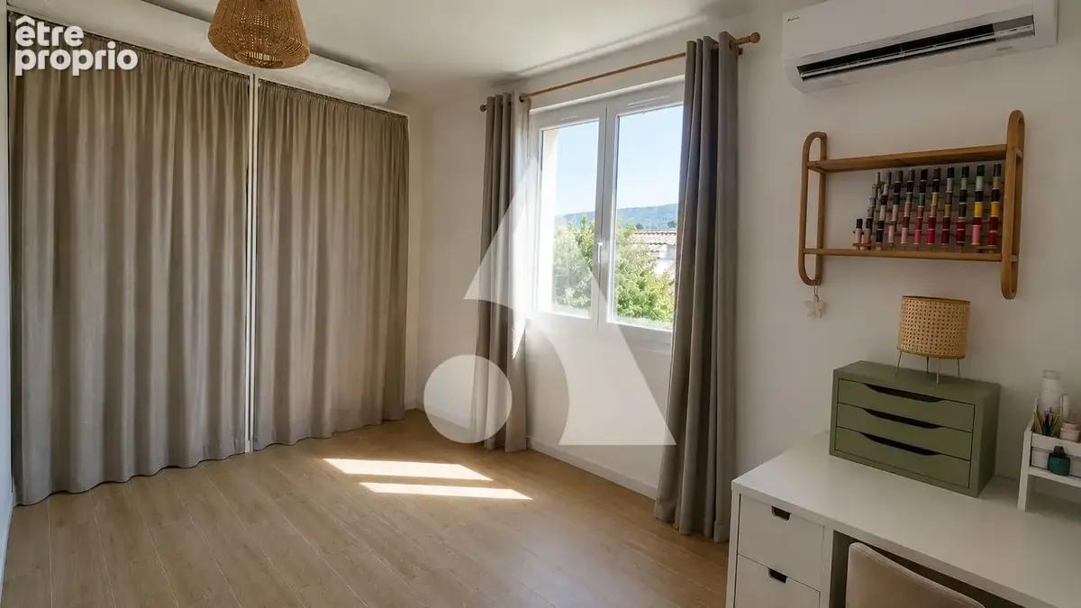 LAURIS  Maison d'en.174 m² hab +Véranda - atelier - Jardin de 590 m² avec piscine - photo 12