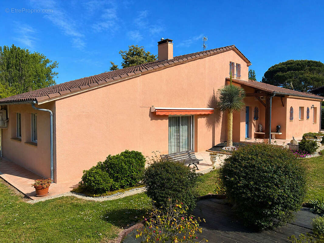 Maison à SAINTE-LIVRADE-SUR-LOT