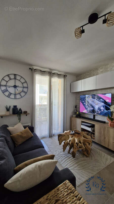 Appartement à ROUGIERS