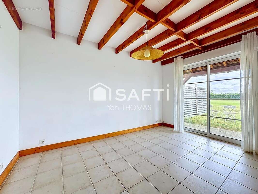Photo 3 - Maison à MARCILLY-EN-VILLETTE