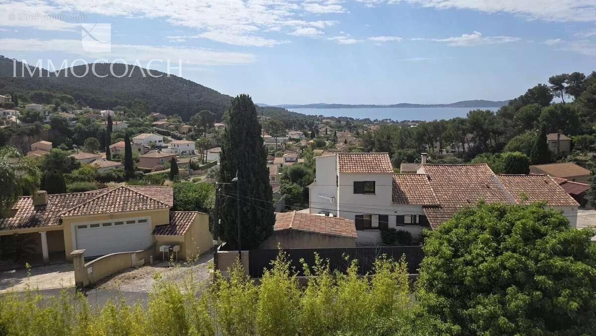 Maison à CARQUEIRANNE