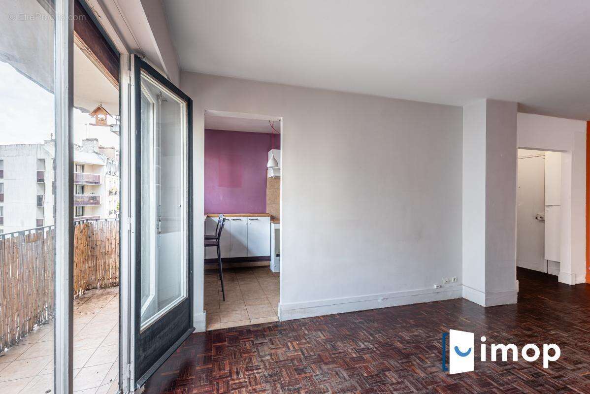 Appartement à PARIS-15E