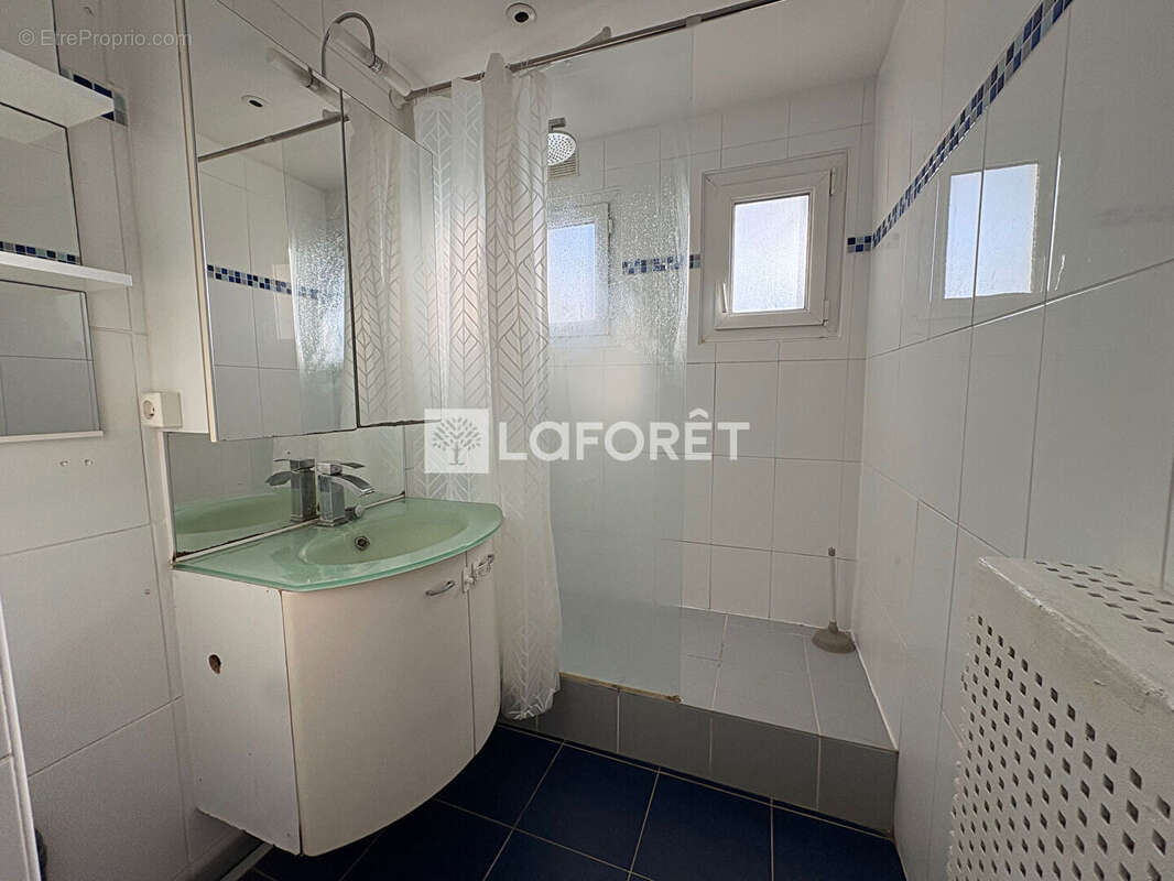 Appartement à LES MUREAUX