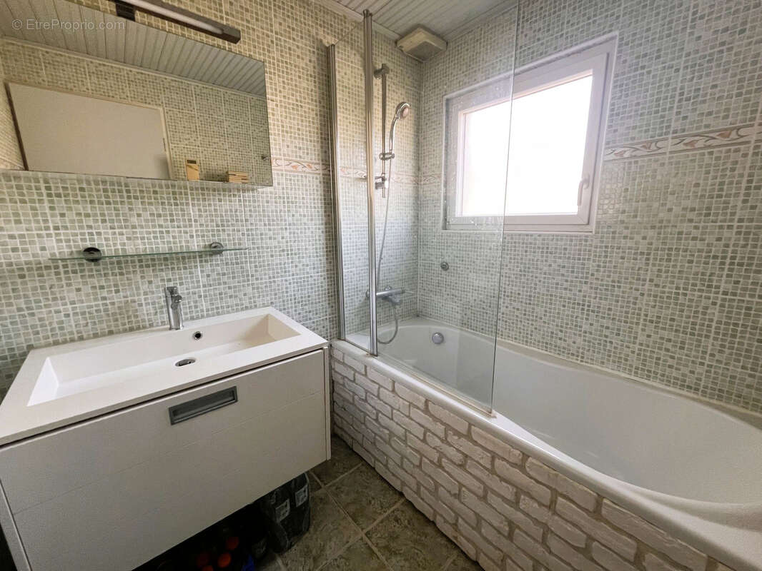 Maison à LE GIROUARD