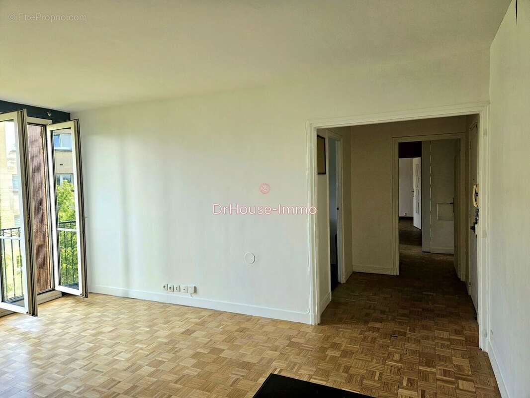 Appartement à SAINT-MAUR-DES-FOSSES