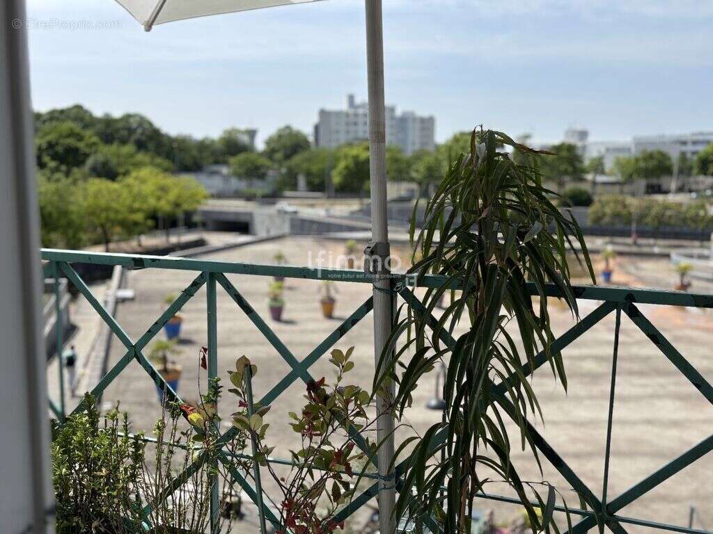 Appartement à MONTIGNY-LE-BRETONNEUX