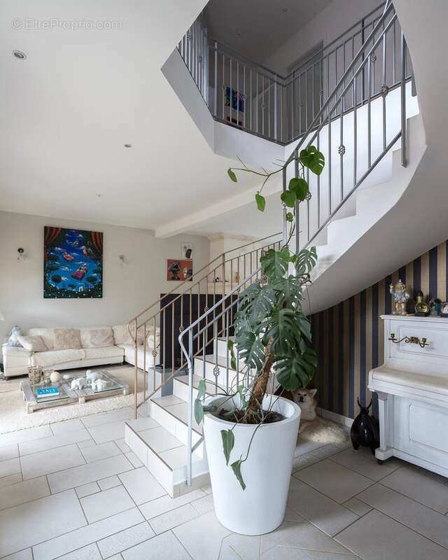 Maison à JOUY-AUX-ARCHES