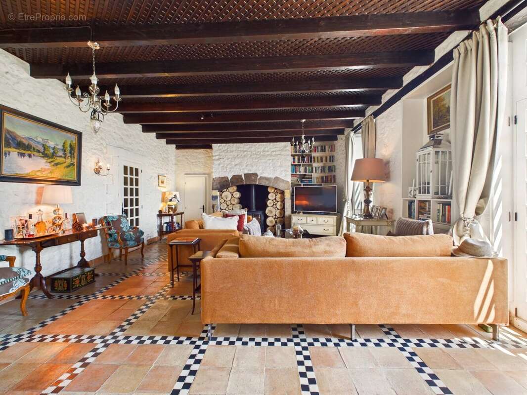 Maison à MONFLANQUIN