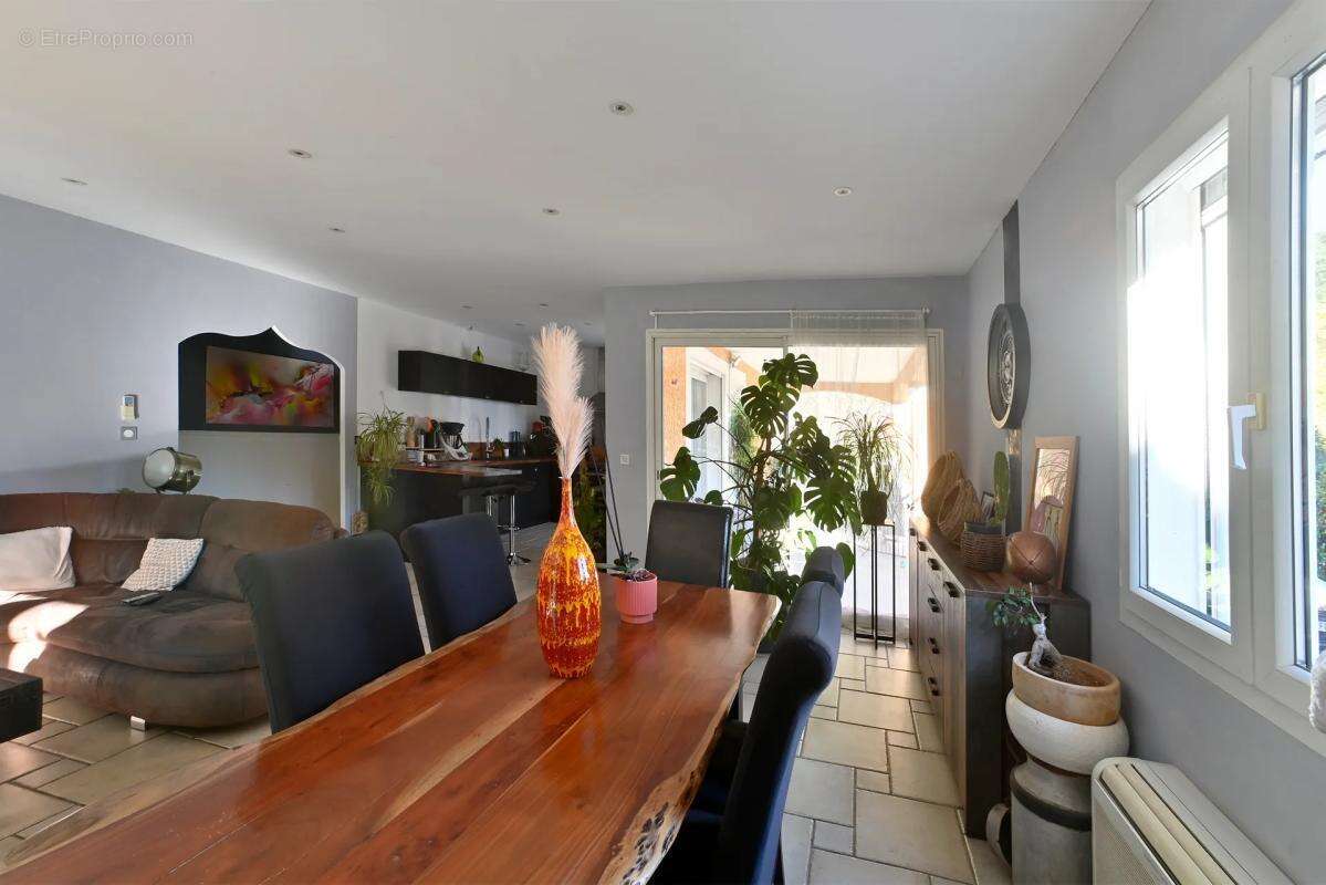 Maison à LE MARTINET