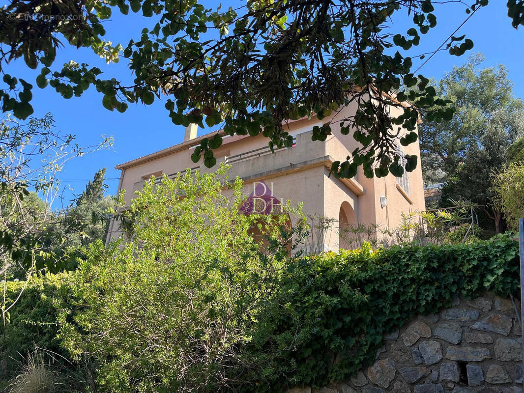 Maison à HYERES