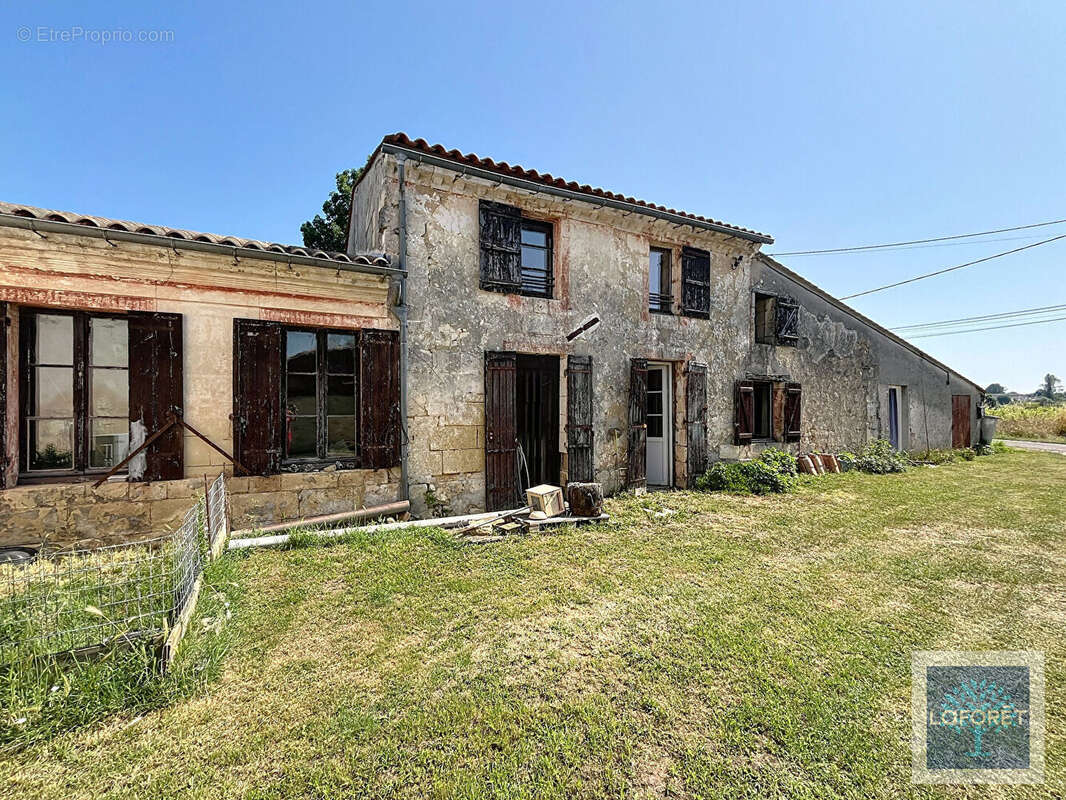 Maison à BLAYE