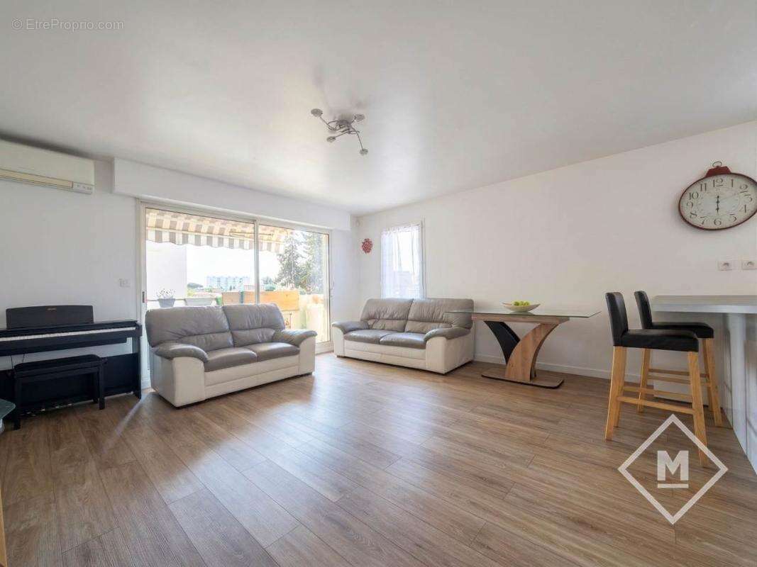 Appartement à MARSEILLE-9E